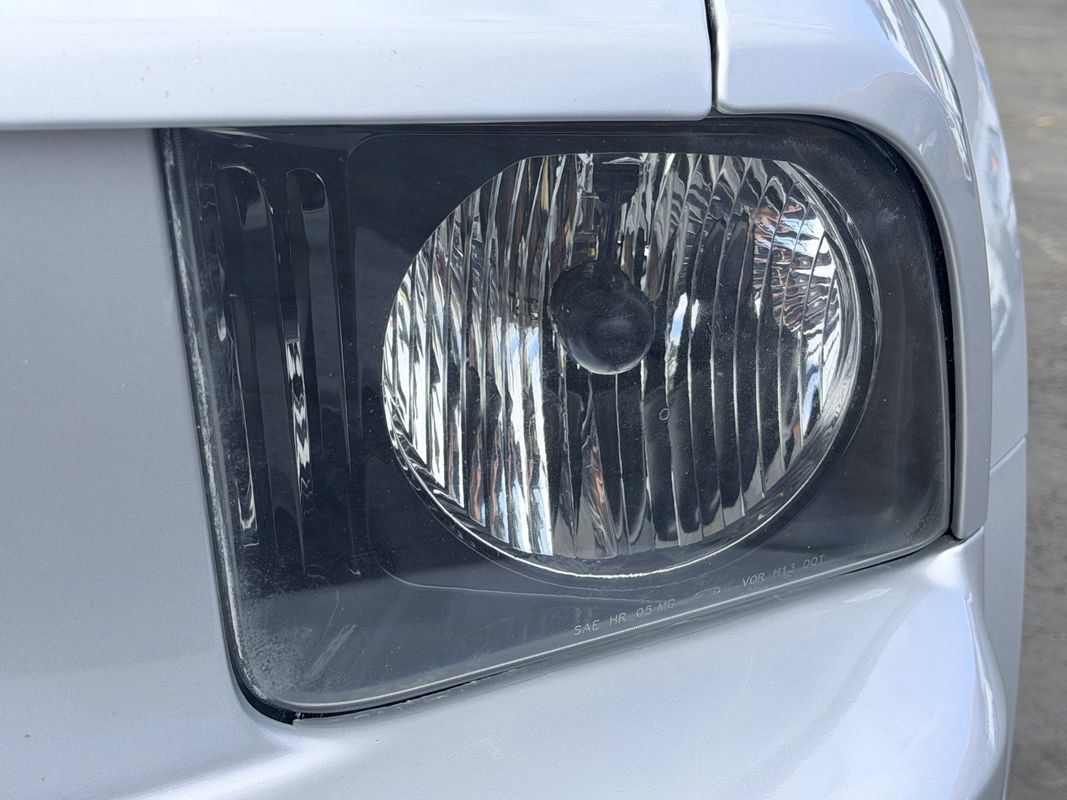 Used 2005 Ford Mustang GT RWD image 15