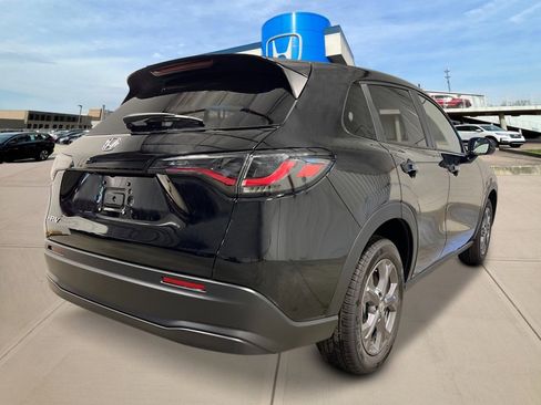New 2026 Honda HR-V LX image 5