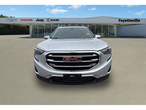 Used 2020 GMC Terrain SLT w/ Preferred Package image 8