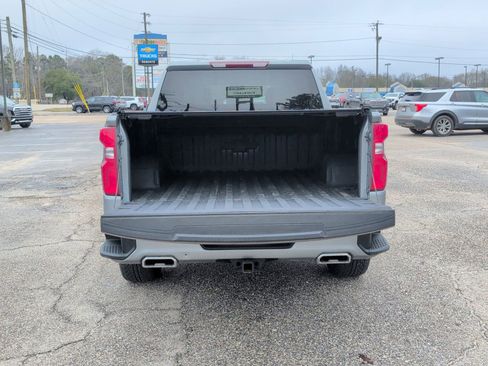Used 2023 Chevrolet Silverado 1500 RST image 3