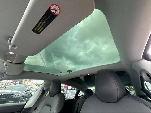 Used 2020 Tesla Model 3 Standard Range Plus image 7