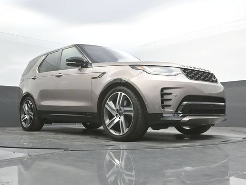 Used 2021 Land Rover Discovery HSE R-Dynamic AWD/4WD image 40
