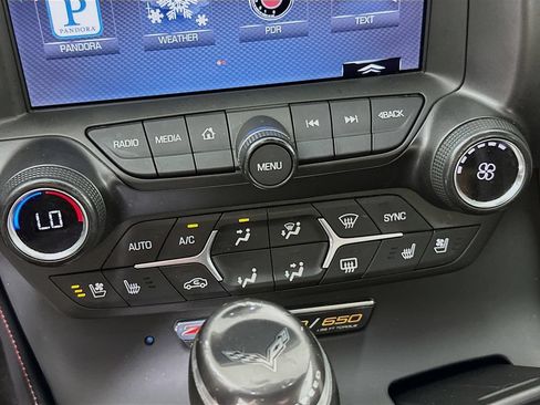 Used 2015 Chevrolet Corvette Z06 w/ 2LZ Preferred Equipment Group RWD image 17