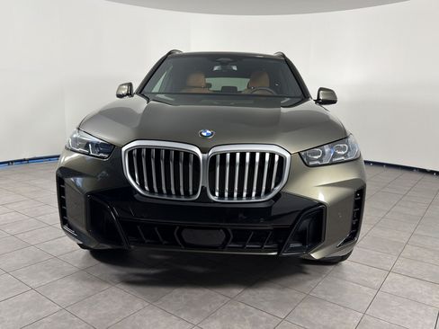 Used 2026 BMW X5 xDrive40i w/ M Sport Package AWD/4WD image 6