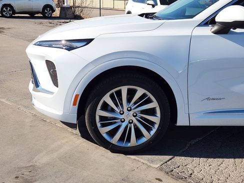 New 2026 Buick Envision Avenir image 9