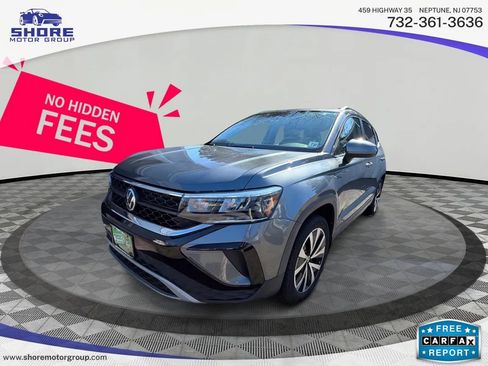 Used 2022 Volkswagen Taos SE image 1