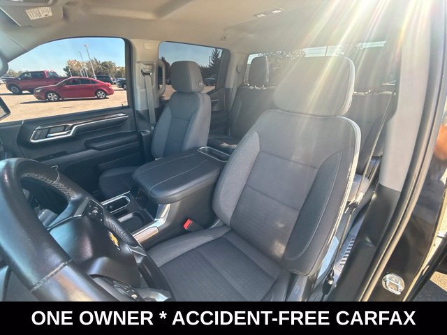 Used 2023 Chevrolet Silverado 1500 LT AWD/4WD image 19