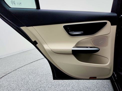 Used 2025 Mercedes-Benz C 300 Sedan image 18