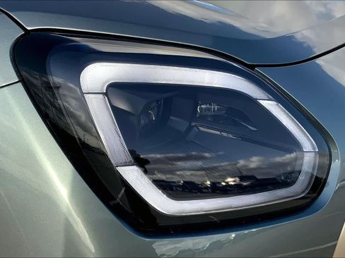 New 2025 MINI Cooper Countryman S w/ Comfort Package Max image 13