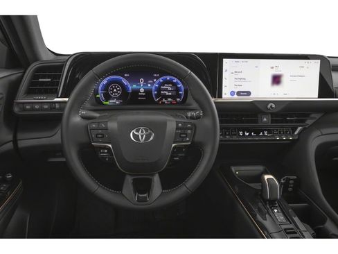 New 2026 Toyota Crown Signia AWD/4WD image 4