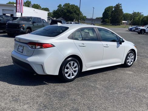 Used 2024 Toyota Corolla LE FWD image 6