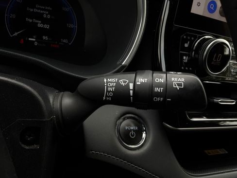 Used 2023 Toyota Highlander Limited AWD/4WD image 50