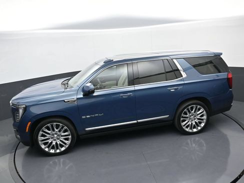 Used 2025 GMC Yukon Denali w/ Denali Reserve Package AWD/4WD image 34