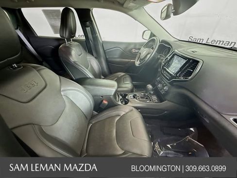 Used 2019 Jeep Cherokee Limited image 25