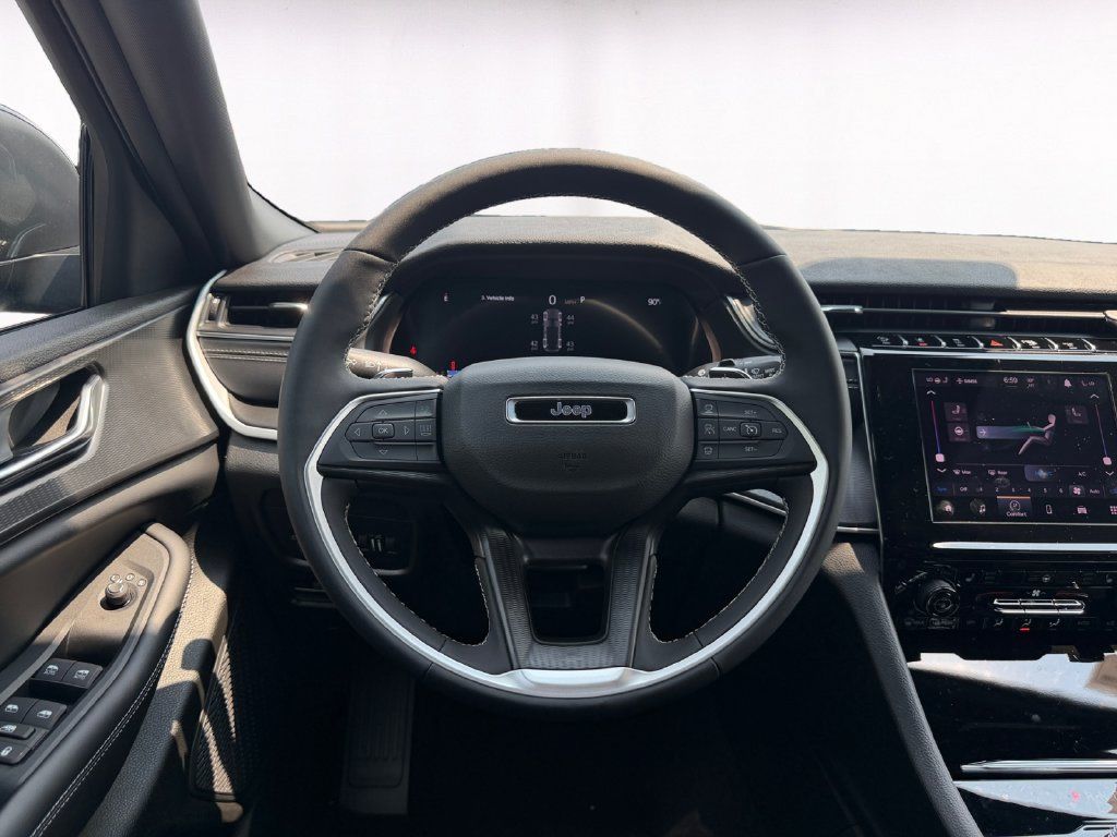 New 2026 Jeep Grand Cherokee Laredo X AWD/4WD image 12