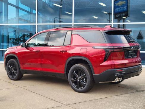 New 2027 Chevrolet Traverse LT w/ Midnight/Sport Edition AWD/4WD image 3