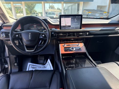 Used 2021 Lincoln Aviator Grand Touring w/ Equipment Group 302A AWD/4WD image 12