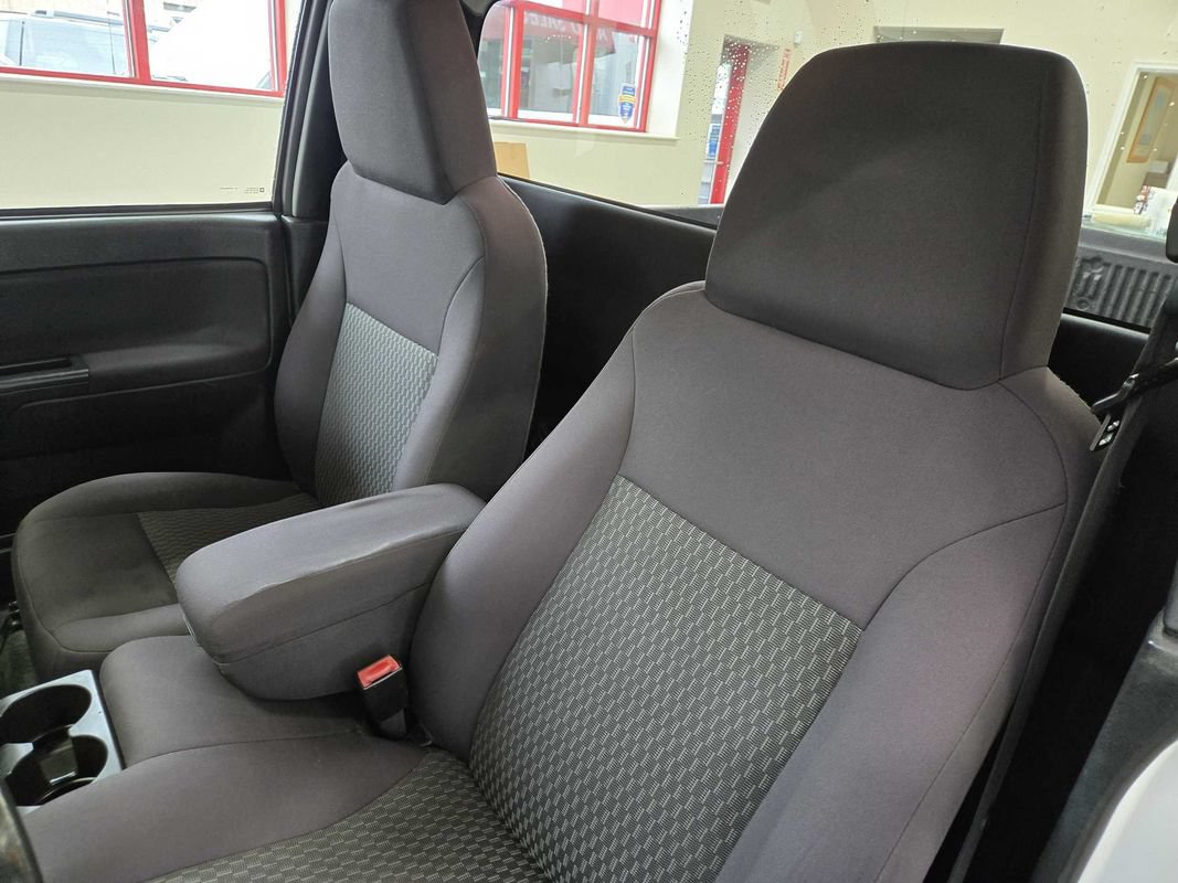 Used 2012 Chevrolet Colorado W/T RWD image 16