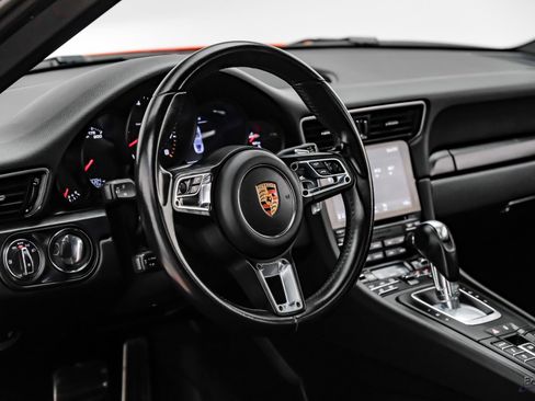 Used 2018 Porsche 911 Carrera 4S AWD/4WD image 40
