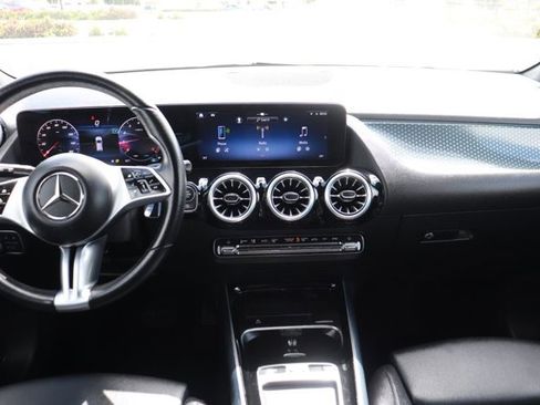 Used 2025 Mercedes-Benz GLA 250 image 15