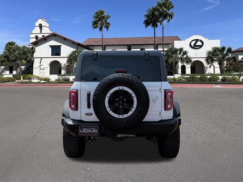 Used 2024 Ford Bronco Badlands AWD/4WD image 3