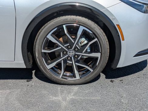 New 2025 Toyota Prius Plug-In Hybrid image 11