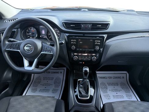 Used 2017 Nissan Rogue Sport SV image 11