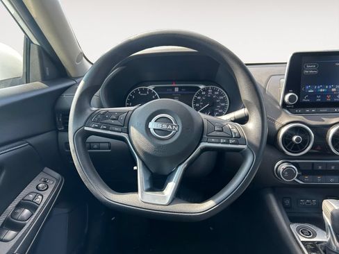 Used 2024 Nissan Sentra SV FWD image 12
