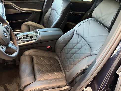 New 2026 BMW X5 xDrive40i w/ M Sport Package AWD/4WD image 12