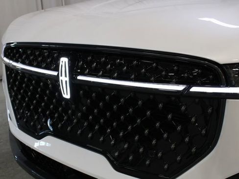 New 2026 Lincoln Nautilus Reserve AWD/4WD image 64
