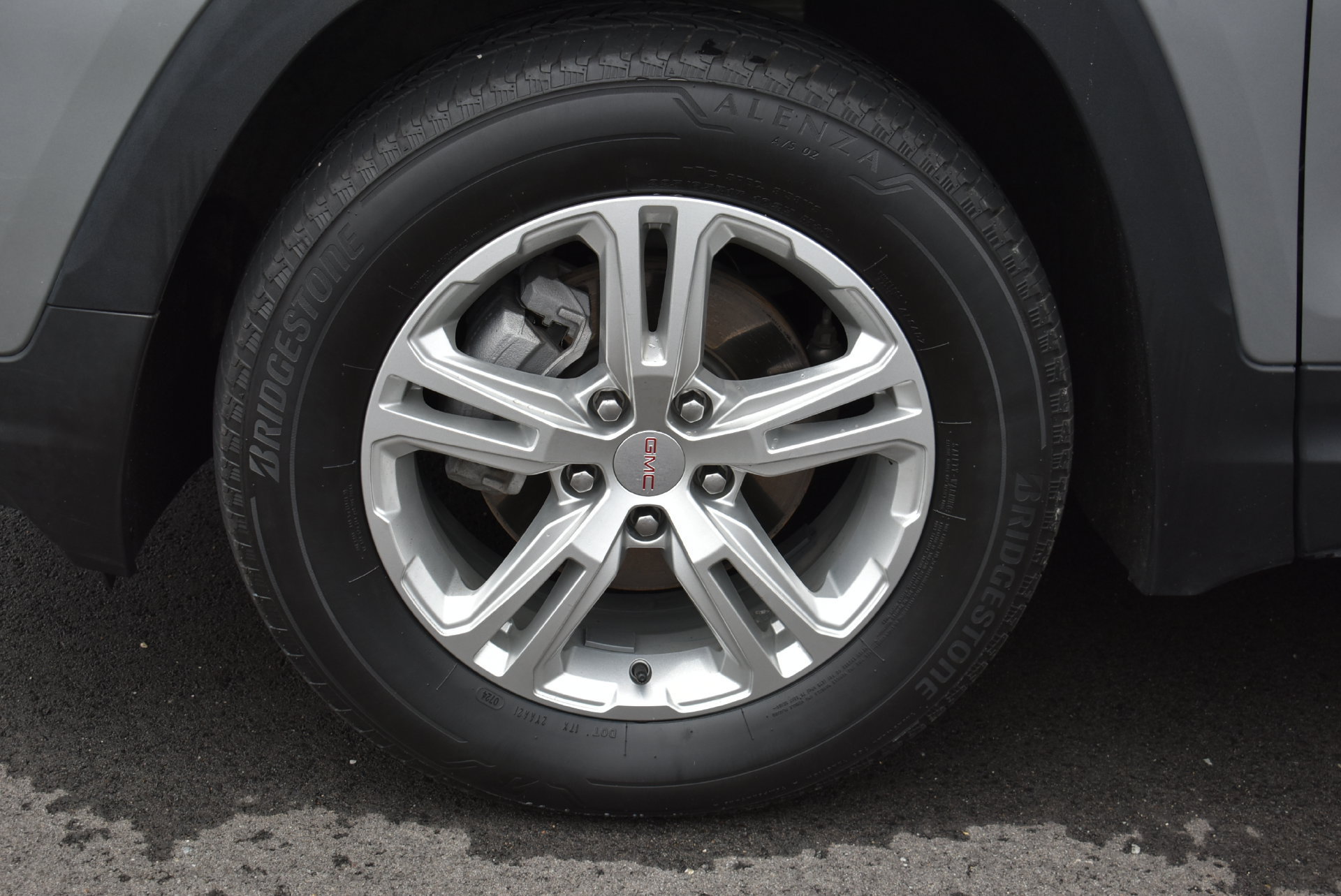 Used 2024 GMC Terrain SLE w/ LPO, Floor Liner Package AWD/4WD image 10