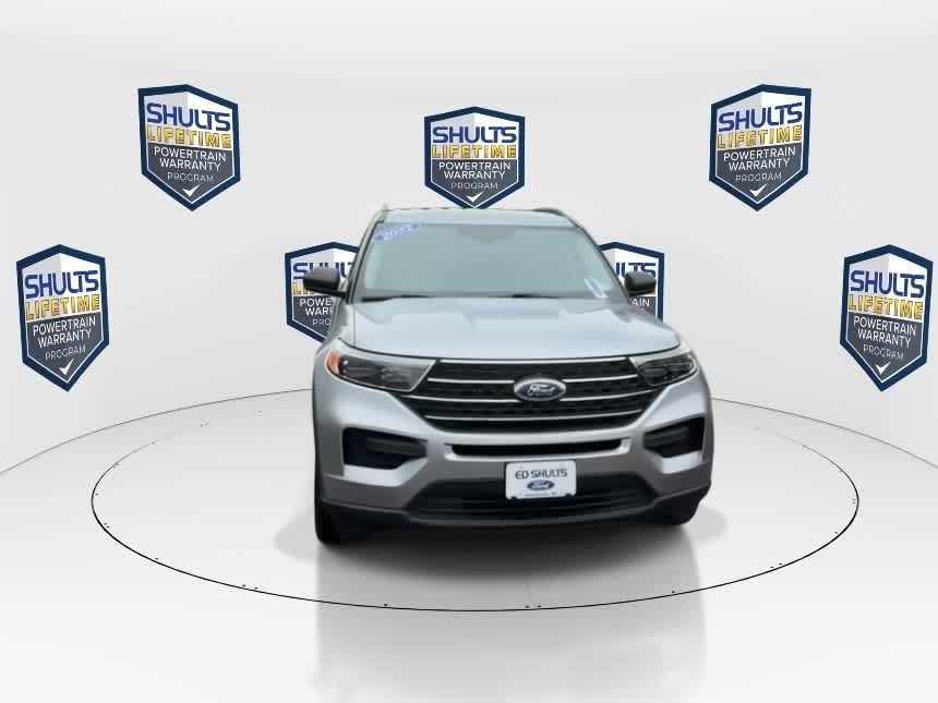 Used 2022 Ford Explorer XLT w/ Class IV Trailer Tow Package AWD/4WD image 3