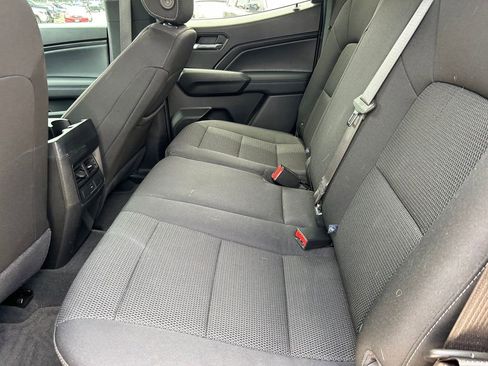 Used 2025 Chevrolet Colorado LT RWD image 14