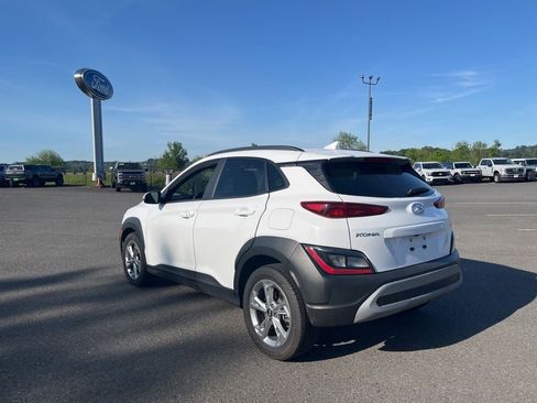 Used 2023 Hyundai Kona SEL AWD/4WD image 35