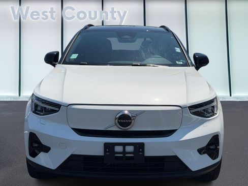 Certified 2023 Volvo XC40 Recharge Plus AWD/4WD image 10