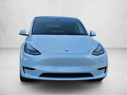 Used 2021 Tesla Model Y Long Range AWD/4WD image 2