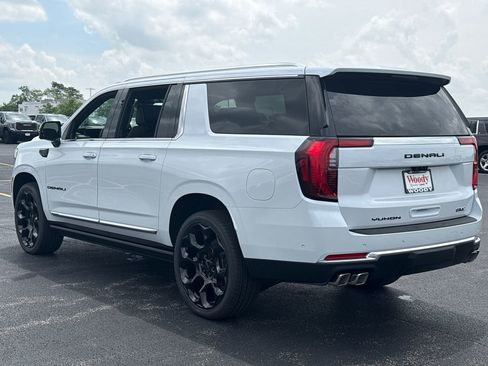 New 2026 GMC Yukon XL Denali w/ Denali Reserve Package AWD/4WD image 10
