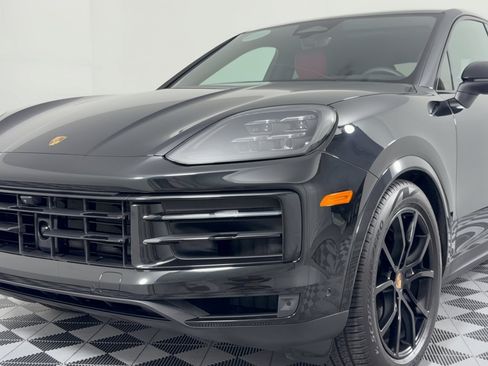 Certified 2026 Porsche Cayenne Coupe AWD/4WD image 12