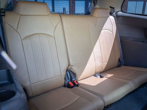 Used 2016 Buick Enclave Leather w/ Trailering Package FWD image 30