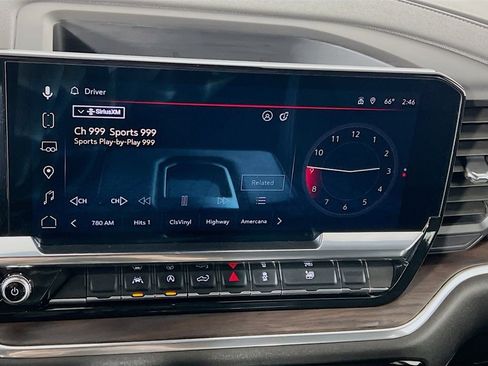 Used 2025 GMC Sierra 1500 SLT image 15