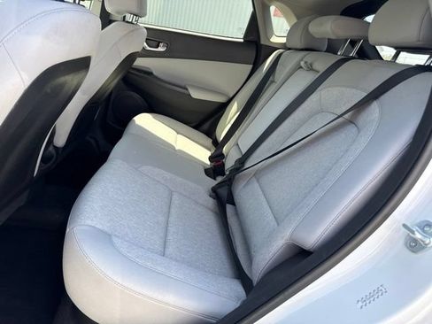 Used 2023 Hyundai Kona SEL FWD image 10
