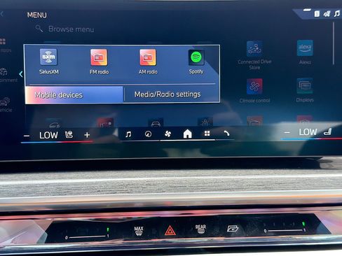 New 2026 BMW 740i w/ Premium Package RWD image 31