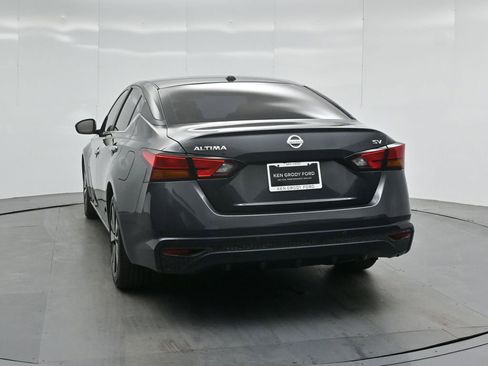 Used 2022 Nissan Altima 2.5 SV image 26