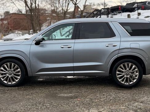 Used 2020 Hyundai Palisade Limited image 3