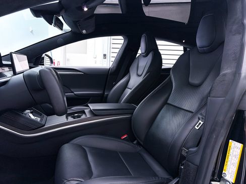 Used 2023 Tesla Model S AWD/4WD image 18