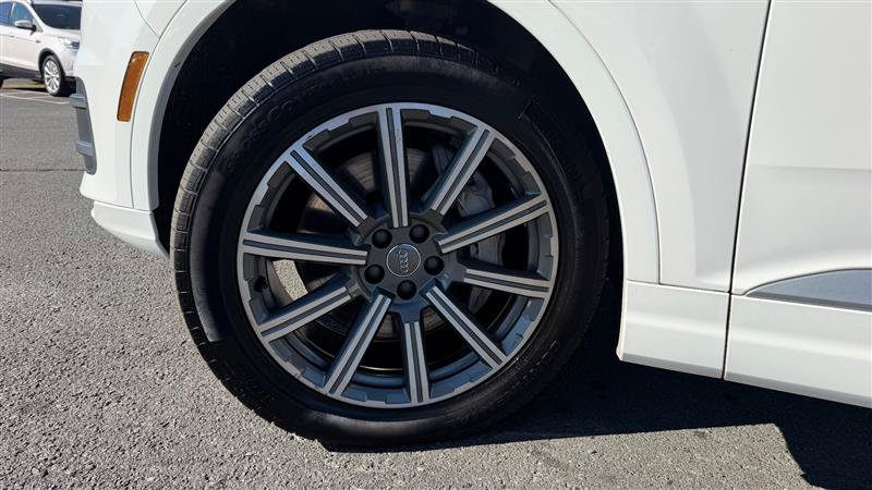 Used 2019 Audi Q7 3.0T Premium w/ Convenience Package AWD/4WD image 16