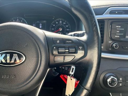 Used 2016 Kia Sorento AWD w/ LX Convenience Package image 19