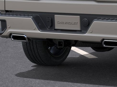 New 2026 Chevrolet Silverado 1500 High Country AWD/4WD image 14