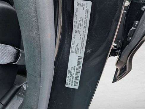 New 2026 Chrysler Pacifica Select image 16