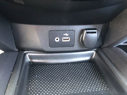 Used 2019 Nissan Rogue SV image 20